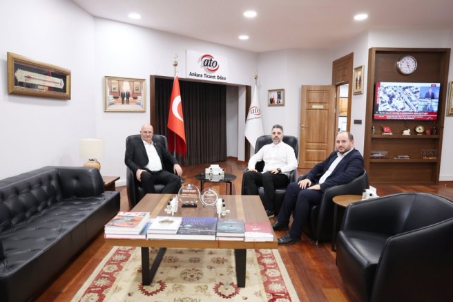 ATO BAŞKANI GÜRSEL BARAN MAKAMINDA KONUKLARINI AĞIRLADI