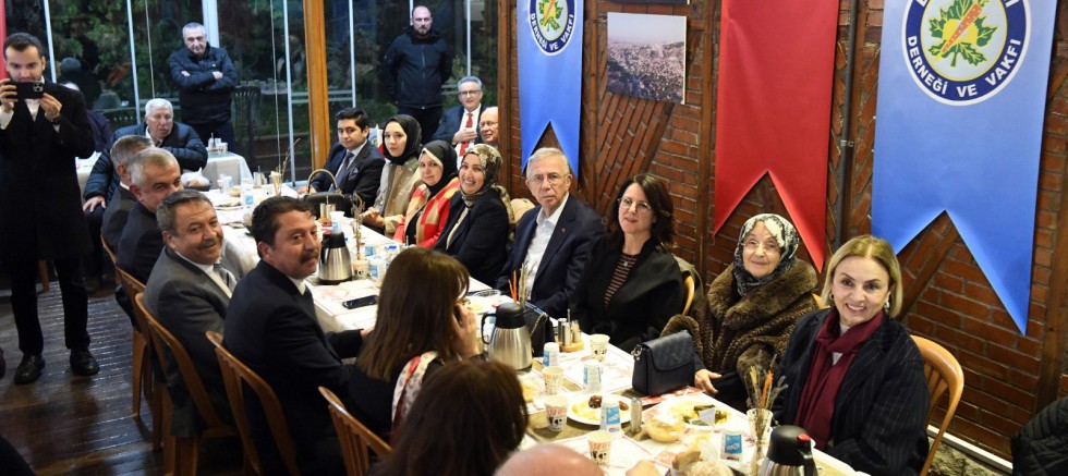 BEYPAZARI’NDA RAMAZAN BEREKETİ: SİYASET VE SİVİL TOPLUM AYNI SOFRADA BULUŞTU!