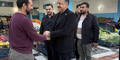 AK Parti Akçakale Teşkilatı Sahada: 