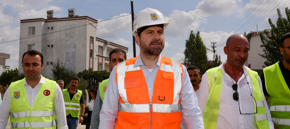 BAŞKAN BOLTAÇ KOLLARI SIVADI YENİCE’DE YOL ASFALTLADI - TÜRKİYE - İnternetin Ajansı