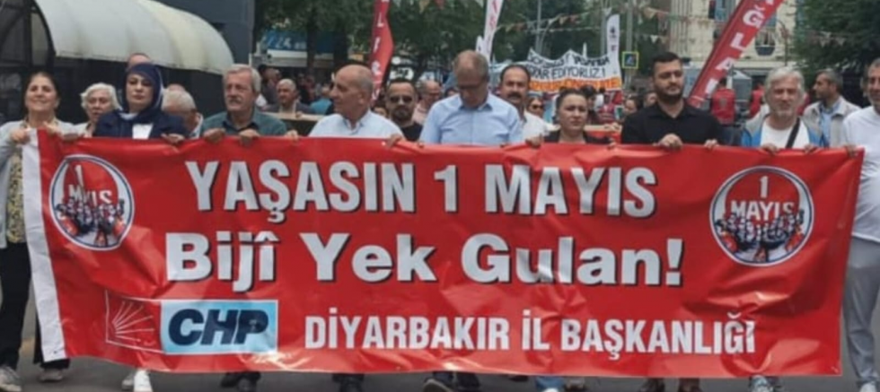 CHP DİYARBAKIR İL BAŞKANI İSMAİL AKYIL: “1 MAYIS, HAYATINI ORTAYA KOYUP SÖMÜRÜLENİN BAYRAMIDIR” - GÜNDEM - İnternetin Ajansı