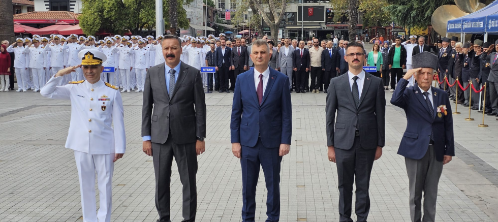 GAZİLER GÜNÜ GÖLCÜK'TE TÖRENLE KUTLANDI - TÜRKİYE - İnternetin Ajansı