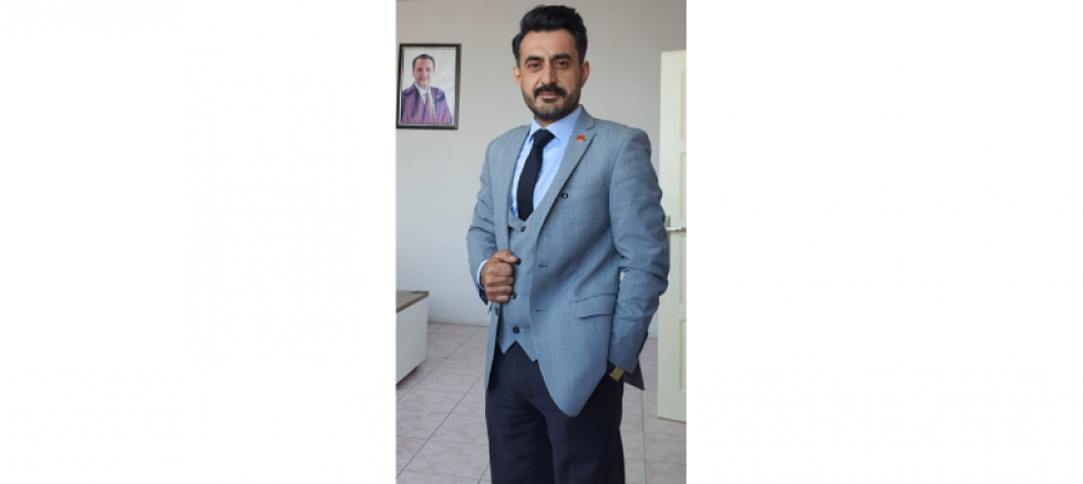 YENİDEN REFAH PARTİSİ ERZİNCAN İL BAŞKANI RECEP MUTLUTÜRK: “MİLLET GEÇİM DERDİNDEYKEN, EKONOMİDE İSTİKRAR VAR DEMEK GERÇEKLERDEN KOPMAKTIR” - GÜNDEM - İnternetin Ajansı